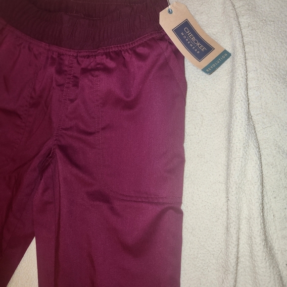 New! Cherokee maroon burgundy scrubs!Modern classic petite nursing extra small - Picture 9 of 11